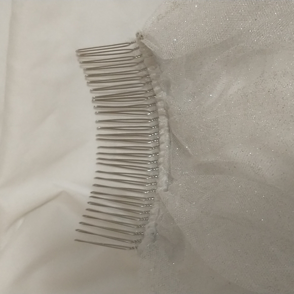 Alfred Angelo Wedding Veil 2015 Disney Princess Collection - Cinderella - Picture 3 of 3